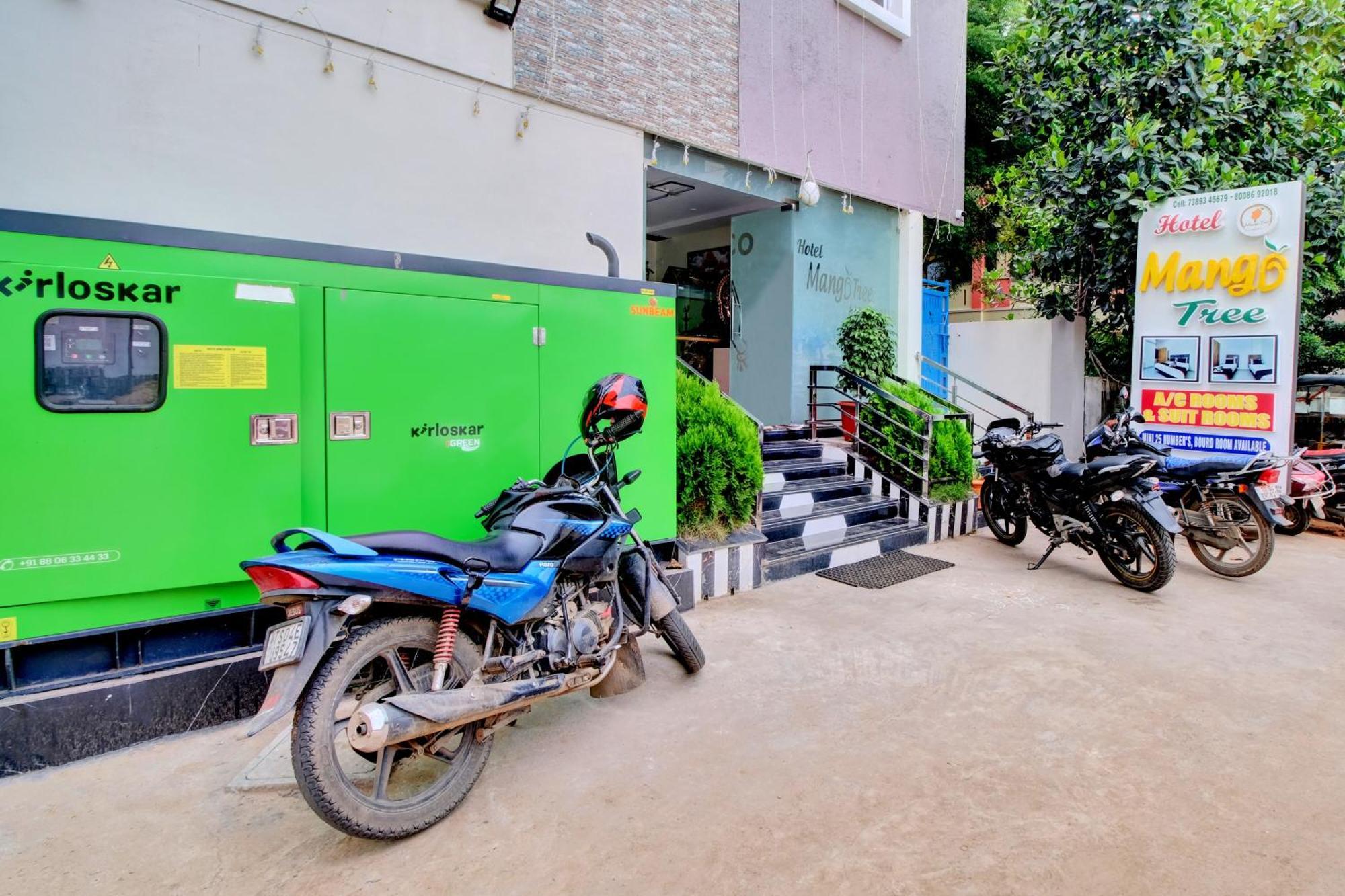 Collection O Hotel Mango Tree Khammam Exterior photo